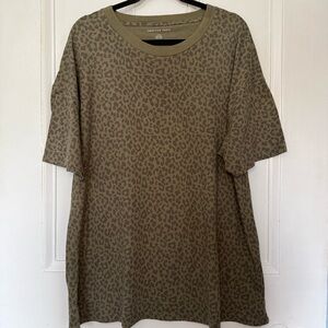 American Eagle Leopard Print Oversized Tee - Size L